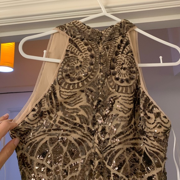 Dress - Picture 3 of 4